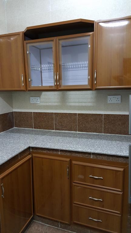 Golden Seasons Furnished Apartment Салала Екстер'єр фото