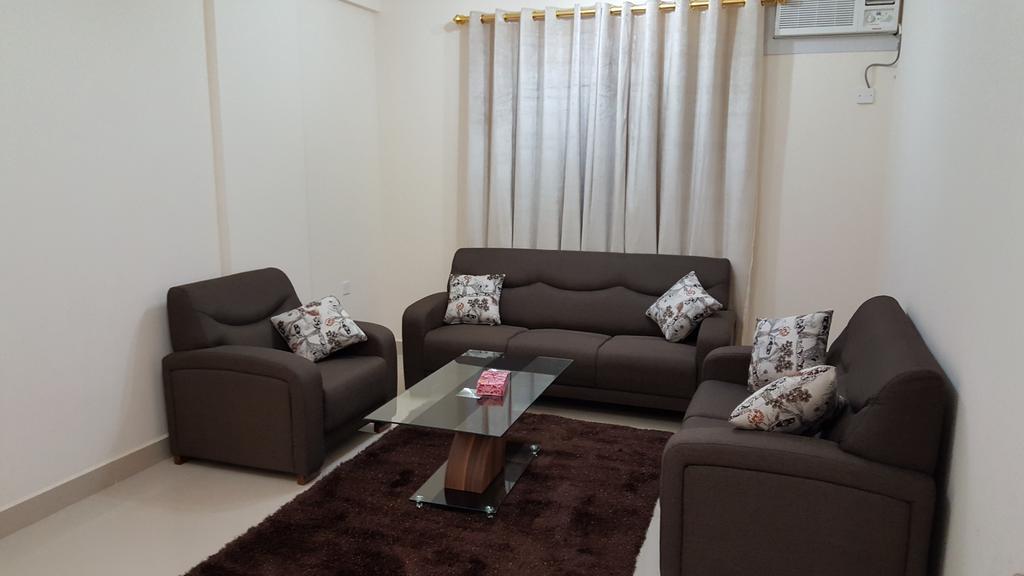 Golden Seasons Furnished Apartment Салала Екстер'єр фото
